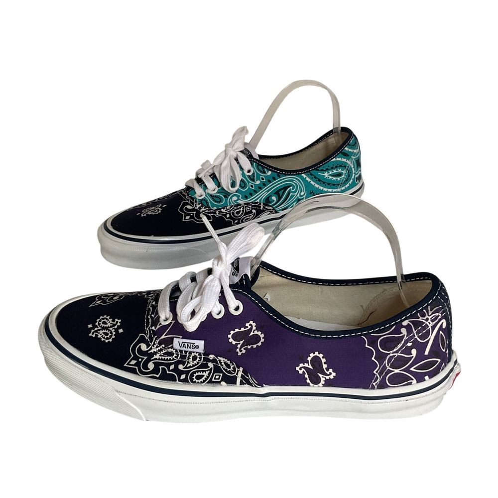 Vans Rare Authentic Bedwin Heartbreakers Bandana Sneakers Size 10.5 NWOT
